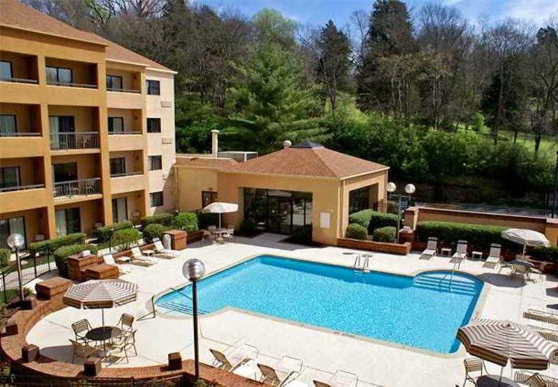 Courtyard By Marriott Airport Hotel Nashville