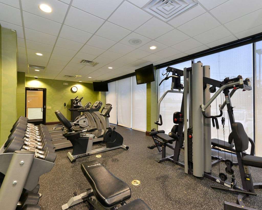 Hotel Downtown - Stadium By Ihg