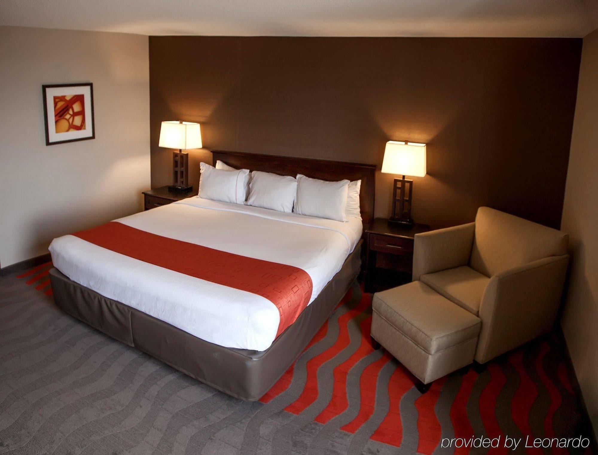 Hotel Holiday Express Nashville-downtown - Broadway By Ihg