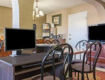 Hotel Super 8 By Wyndham Antioch/nashville South East Nashville