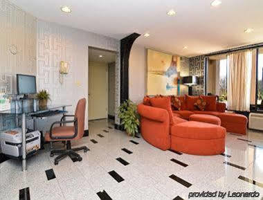 Super 8 By Wyndham Hermitage Motel Nashville