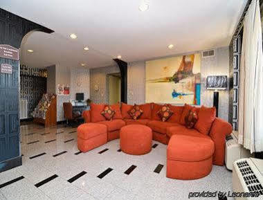 Super 8 By Wyndham Hermitage