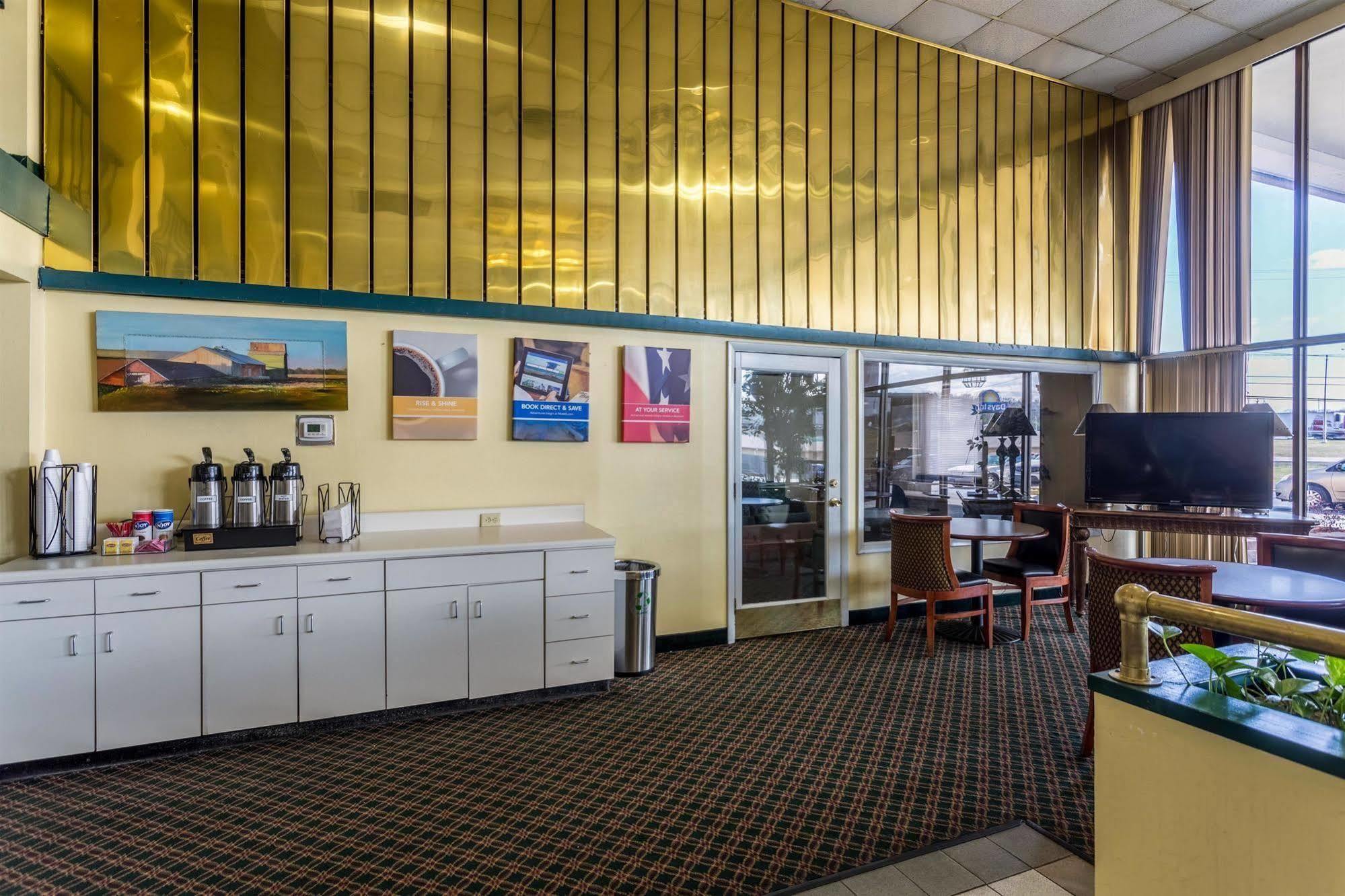 Hotel 6-nashville, Tn 2*