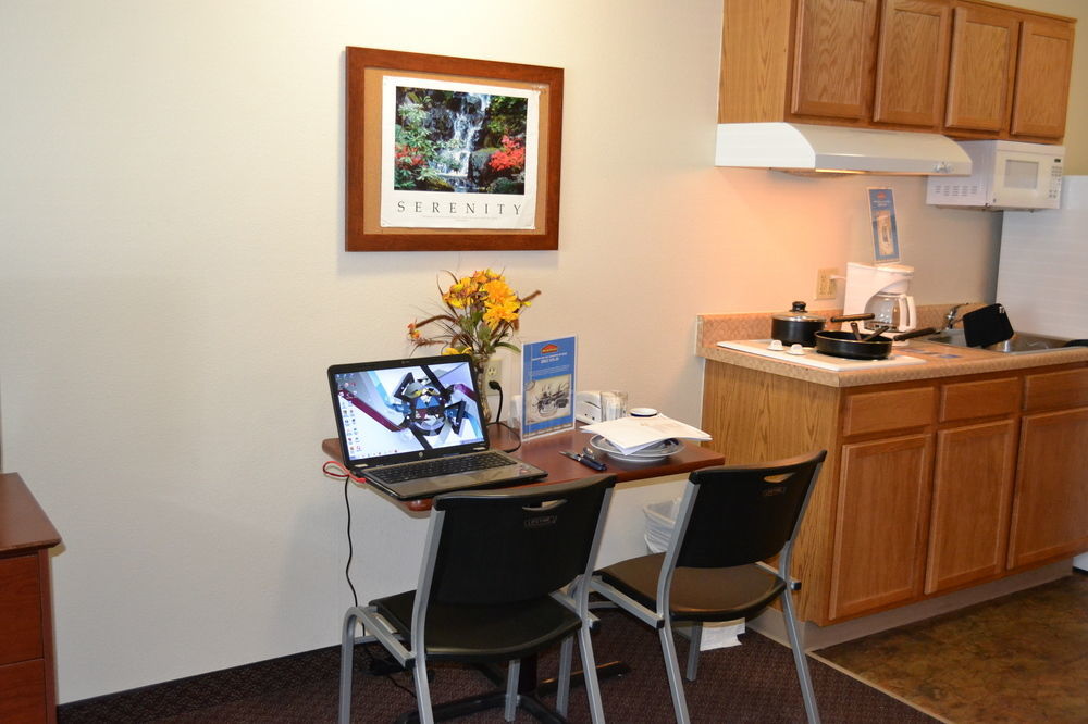 Woodspring East I-40 Hotel 2*