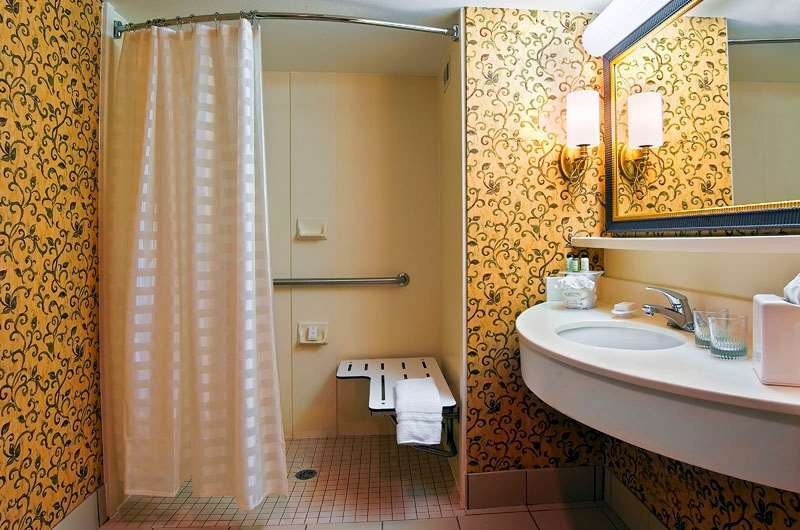 Hotel Embassy - At Vanderbilt 3*
