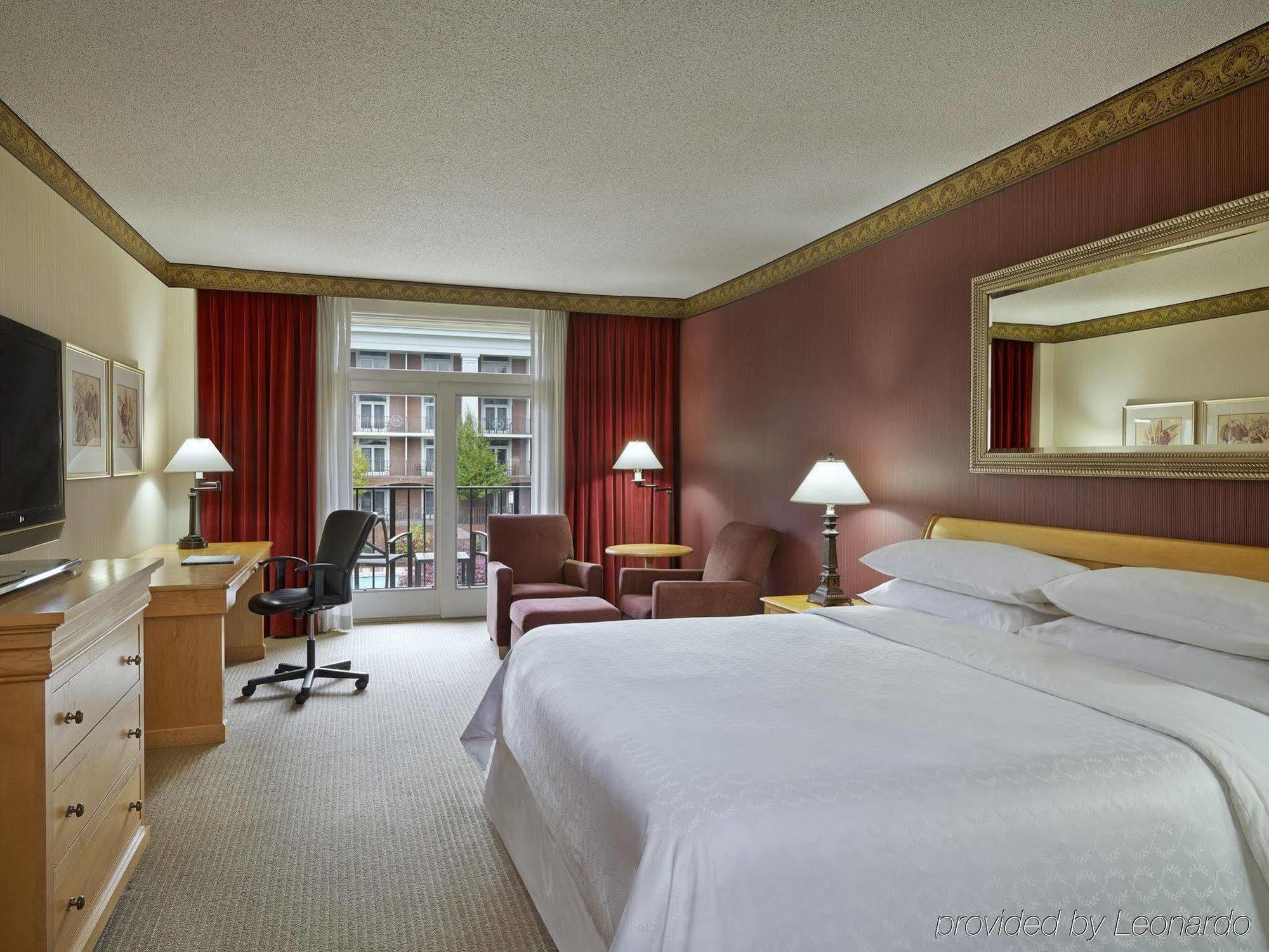 Sheraton Music Airport Hotel