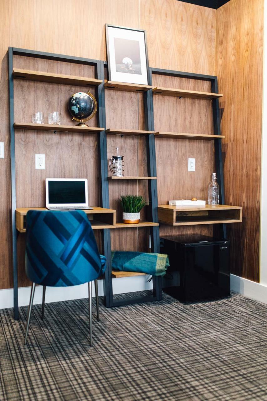 Vandyke Bed & Beverage Hotel 3*