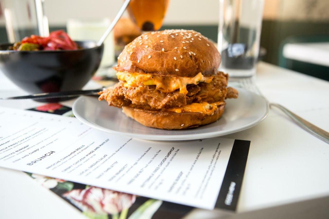 Hotel Vandyke Bed & Beverage 3*