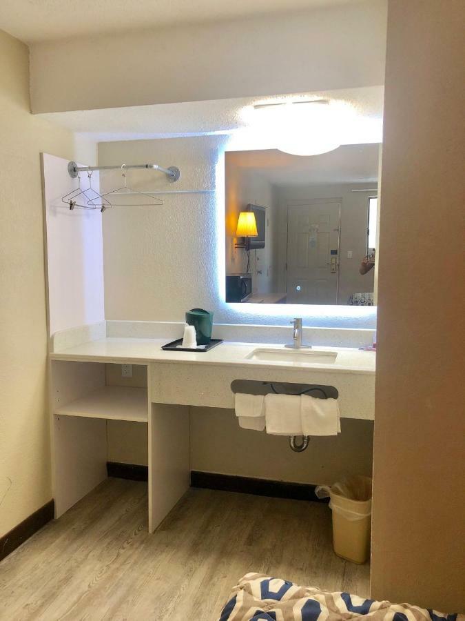 Somatel Airport Hotel Nashville