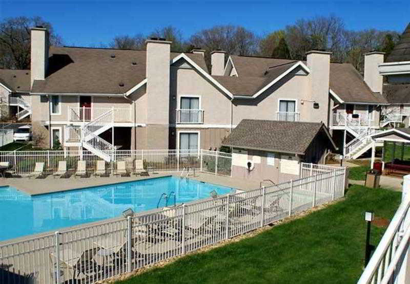 By Marriott Airport Nashville