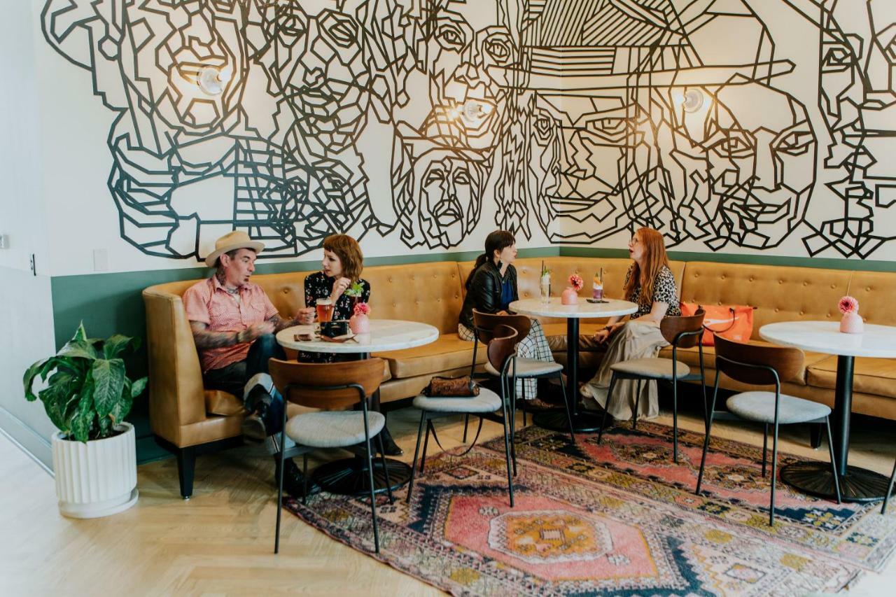 Vandyke Bed & Beverage