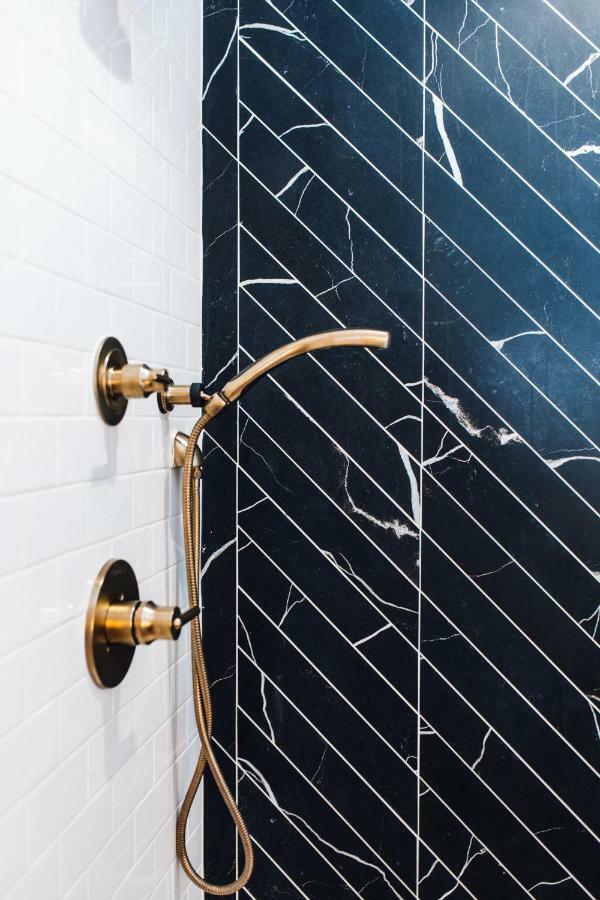 Hotel Vandyke Bed & Beverage