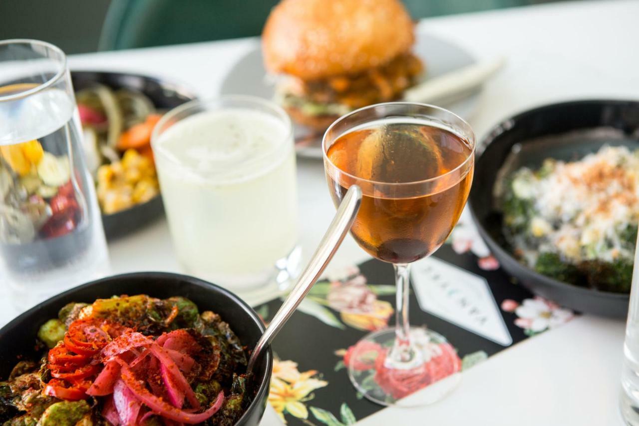 Vandyke Bed & Beverage Hotel