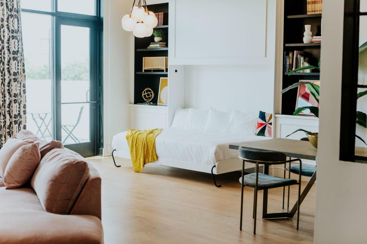 Hotel Vandyke Bed & Beverage