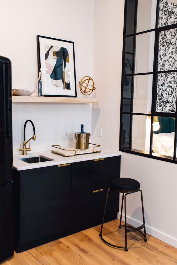 Vandyke Bed & Beverage Hotel