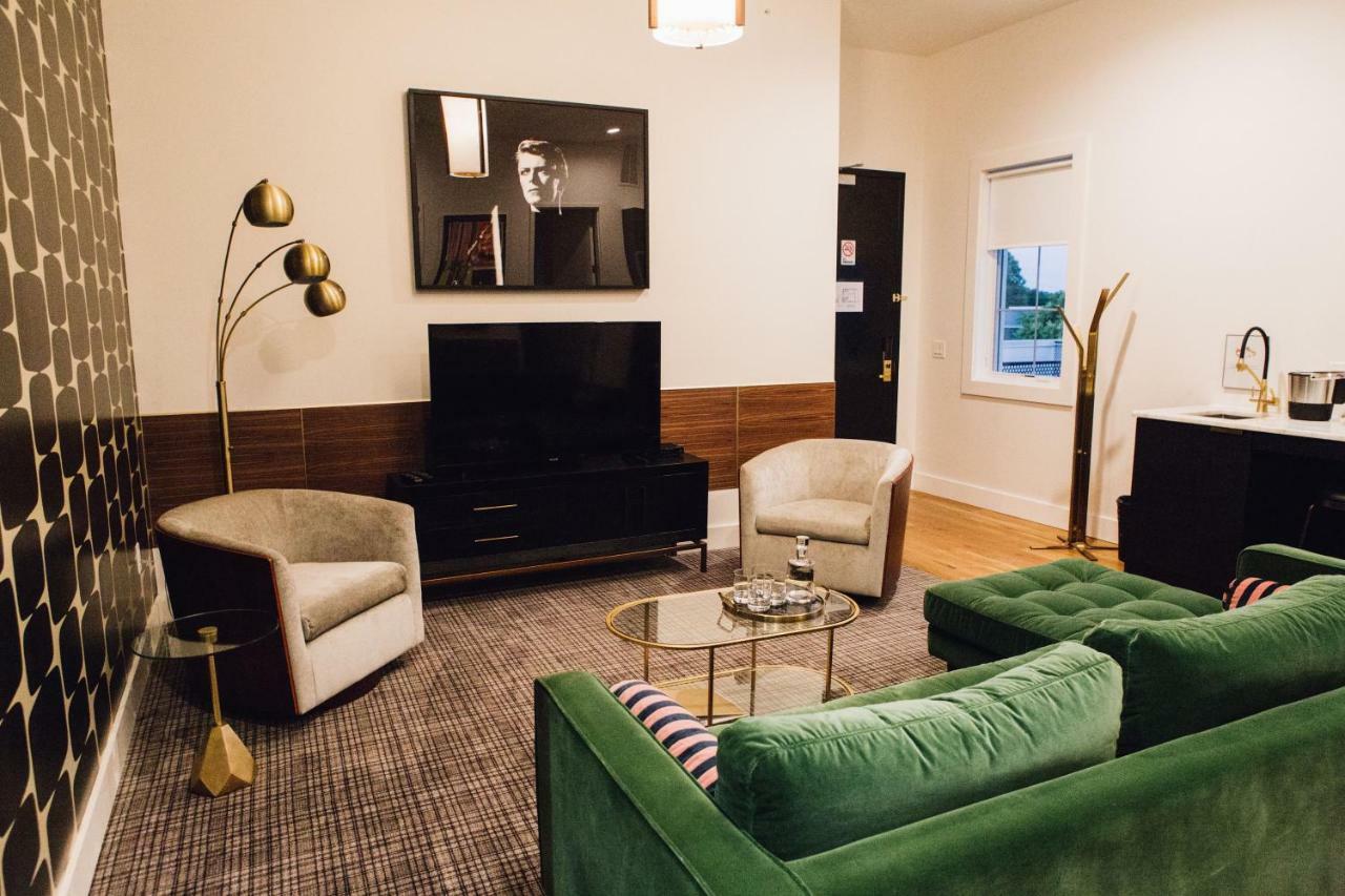 Vandyke Bed & Beverage 3*