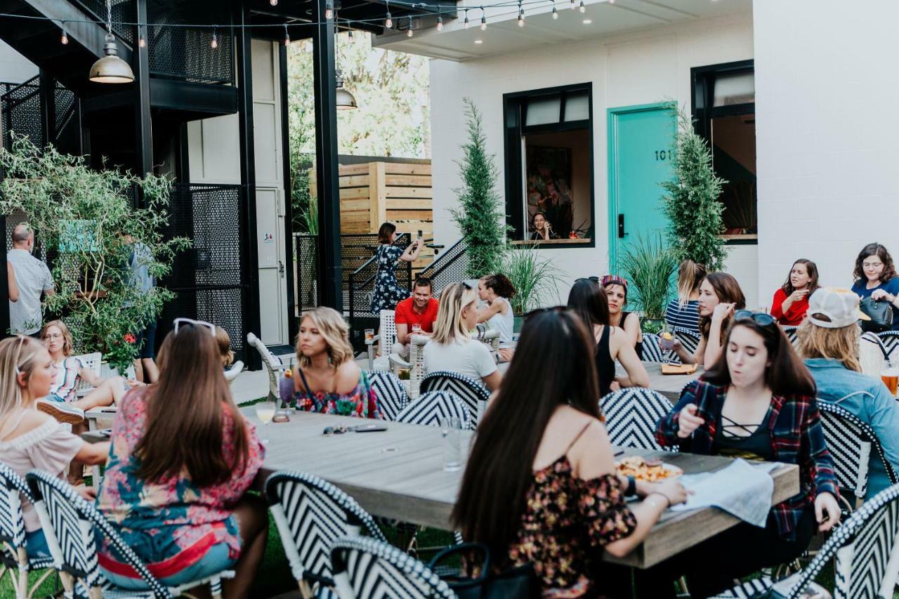 Vandyke Bed & Beverage Hotel