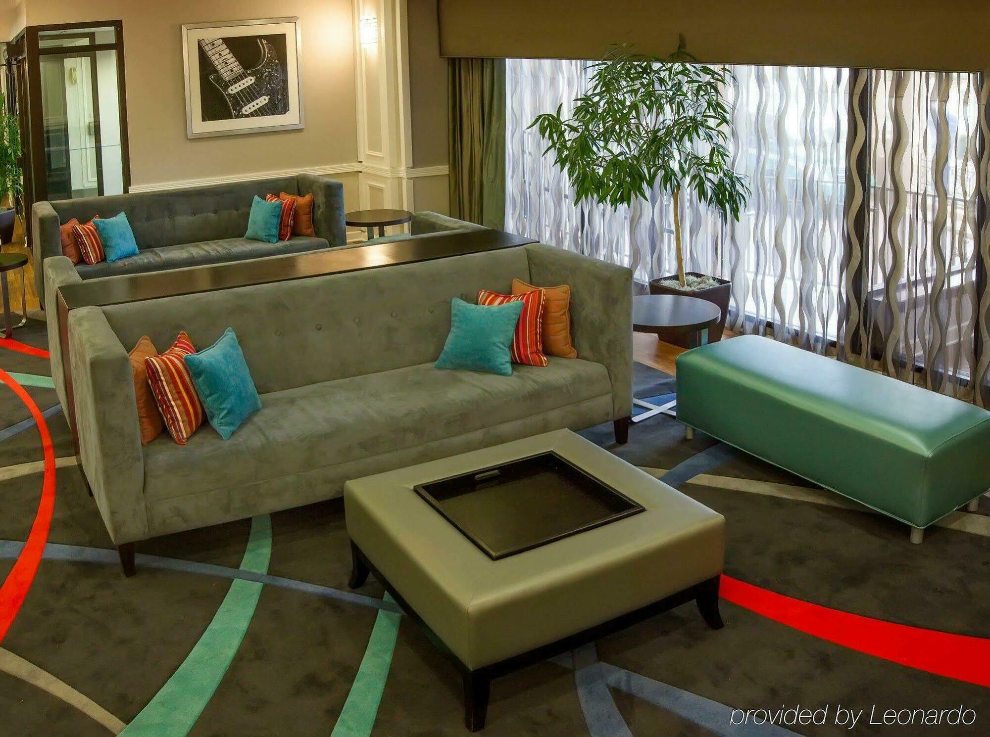 Holiday Express Nashville-downtown - Broadway By Ihg