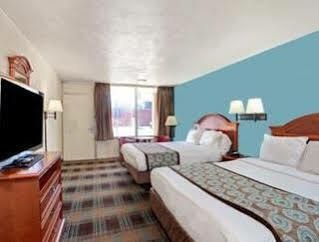 Super 8 By Wyndham Downtown Hotel Nashville