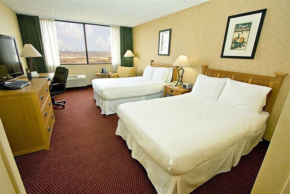 Millennium Maxwell House Hotel