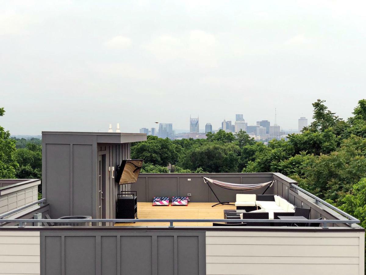 Holiday home 2 Rooftops Movie Theater 20 Guests - Luxury Downtown Views 2 Miles From Broadway *