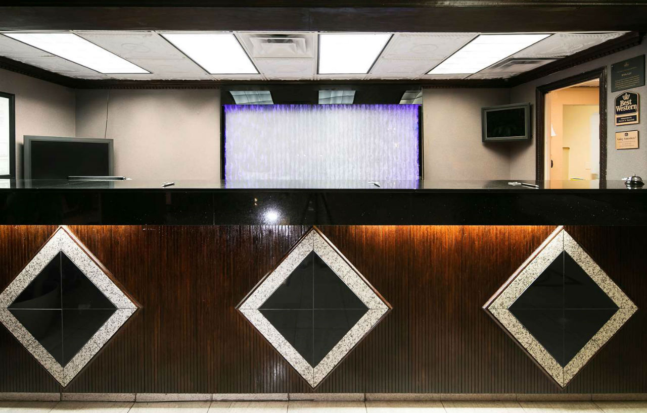 Western Downtown Music Row Hotel 3*