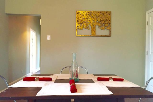 Holiday home 12 South-walk To Bars+coffee+food+shops+belmont Nashville