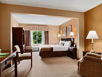Four Points By Sheraton Airport