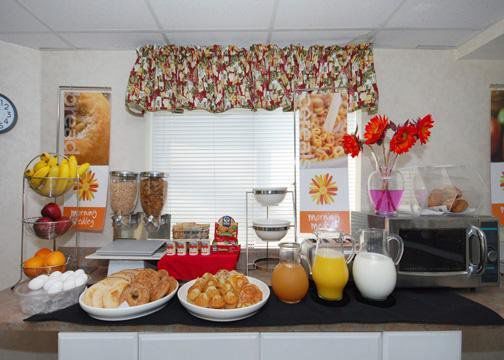 Inn Sleep North - Downtown Area 2*