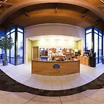 Hotel Express Airport By Ihg