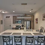 Modern Nashville Condo 7 Mi To Downtown!