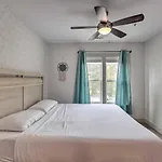 Modern Nashville Condo 7 Mi To Downtown!