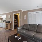 Villa Brenda Lee History 4br Retreat Pool Hot Tub