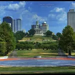 Nash Gold Private Condo - 2Bed, 2Bath, Sleep 6, 25 Min Walk To Broadway And All Nashville Attractions, Pool, Gym