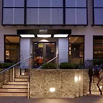 Hutton Hotel
