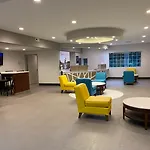 Red Lion Inn & Suites Nashville Airport