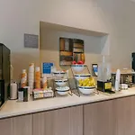 Comfort Downtown - Music Center 4*