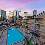 Comfort Downtown - Music Center Inn Nashville
