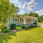 Quiet Old Hickory Home Rental With Deck