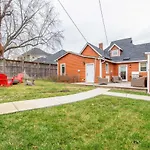 5 Points Walkable & 10 Min To Downtown