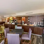La Quinta By Wyndham South 2*