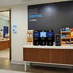 Express Airport By Ihg Hotel