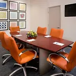 Express Airport By Ihg Hotel