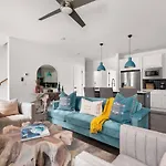Holiday home Myrtle One *