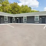 Inviting 1 Bedroom 10 Mins To Nash