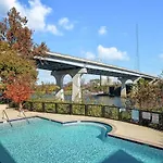 Walk To Downtown Broadway With Pool, Free Parking, And Gym