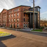 Regal Retreat In Nashville Pool Gym Free Parking