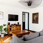 Mid-Century Modern Home Near Downtown With Free Parking