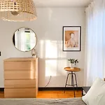 Mid-century Modern Near Downtown With Free Parking Holiday home Nashville