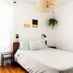 Mid-century Modern Near Downtown With Free Parking Holiday home *